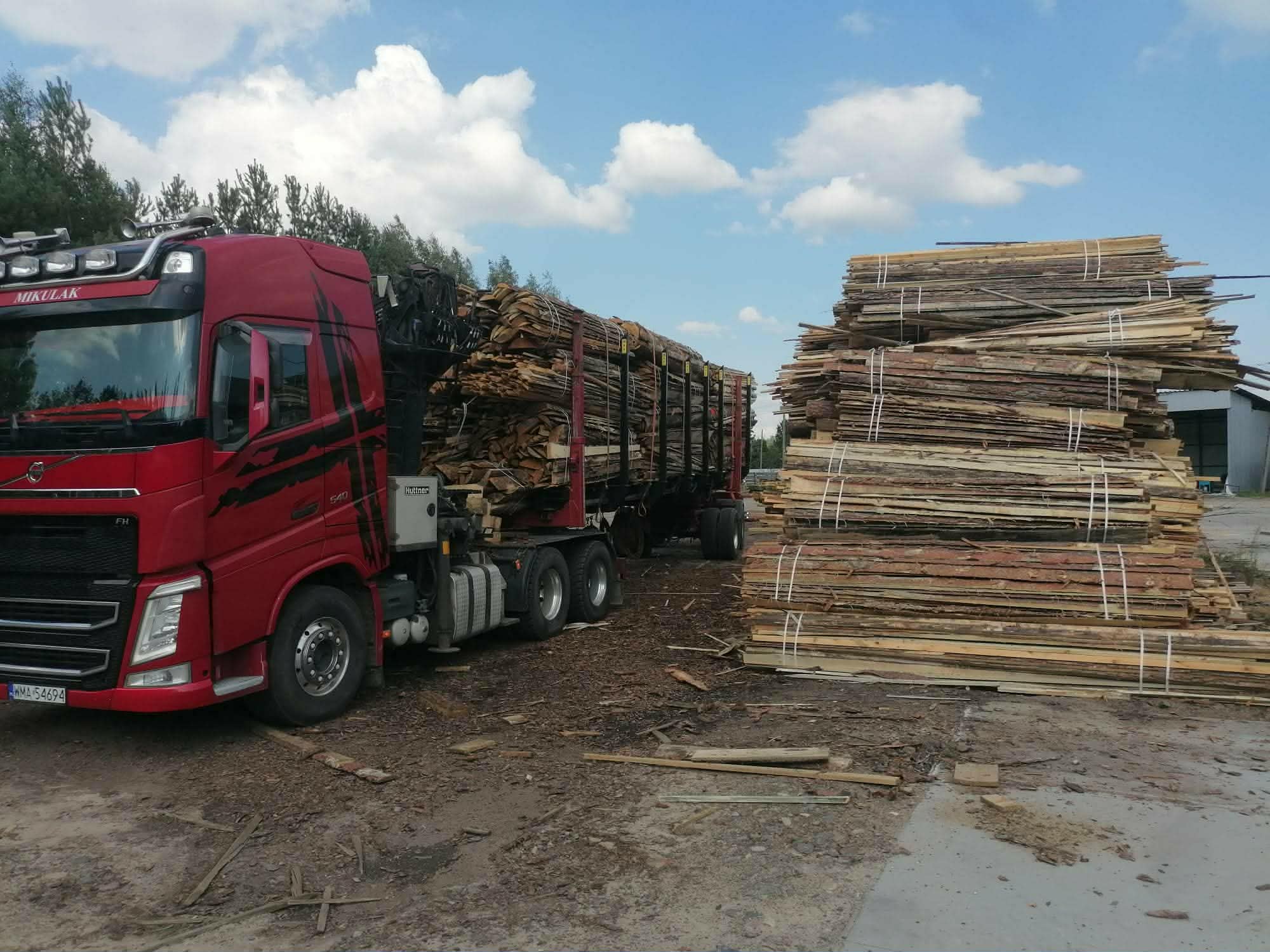 Zrębka, trociny oraz zrzyny (obladry).​